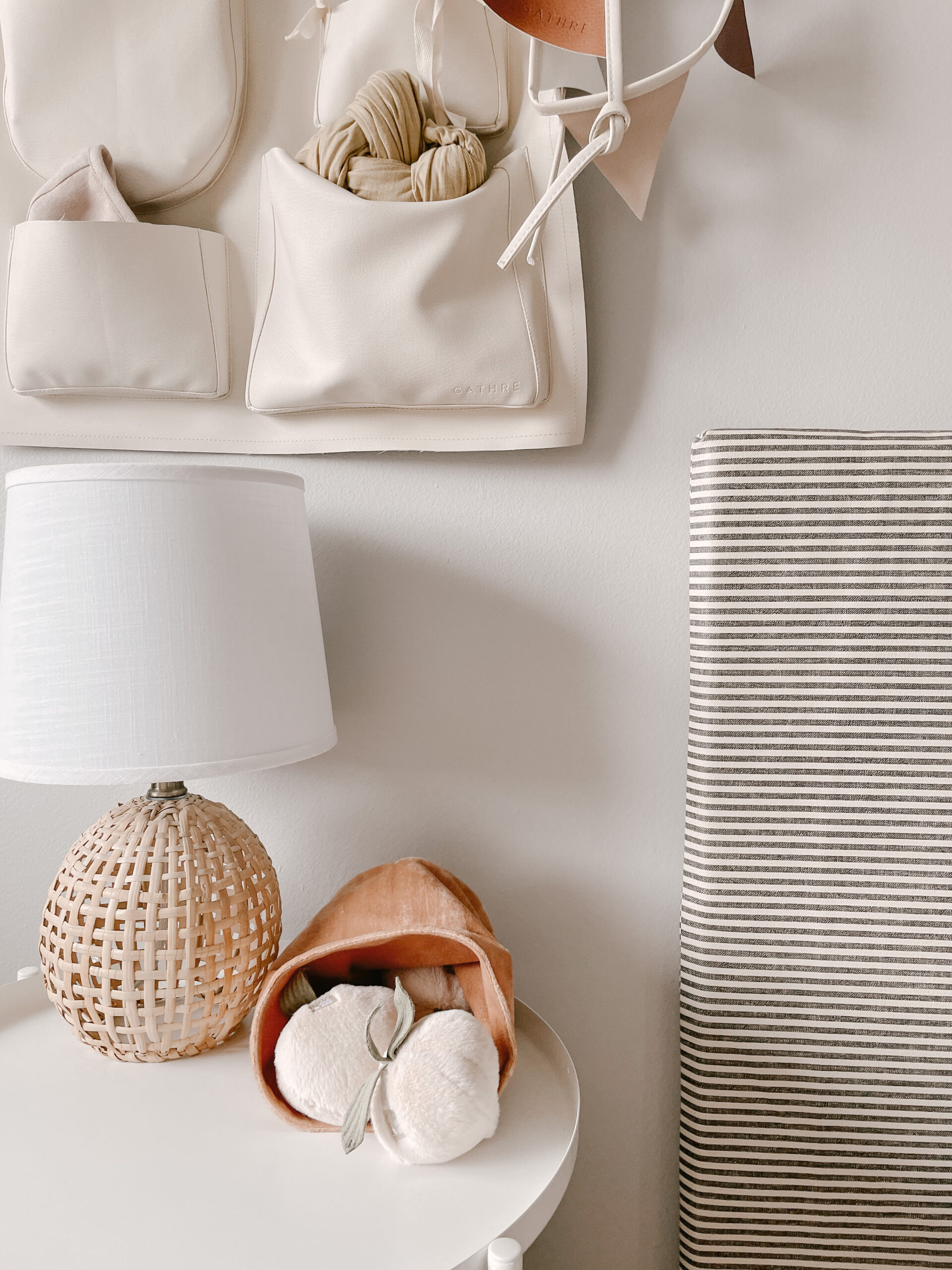 MOMO - Little Lamb kind