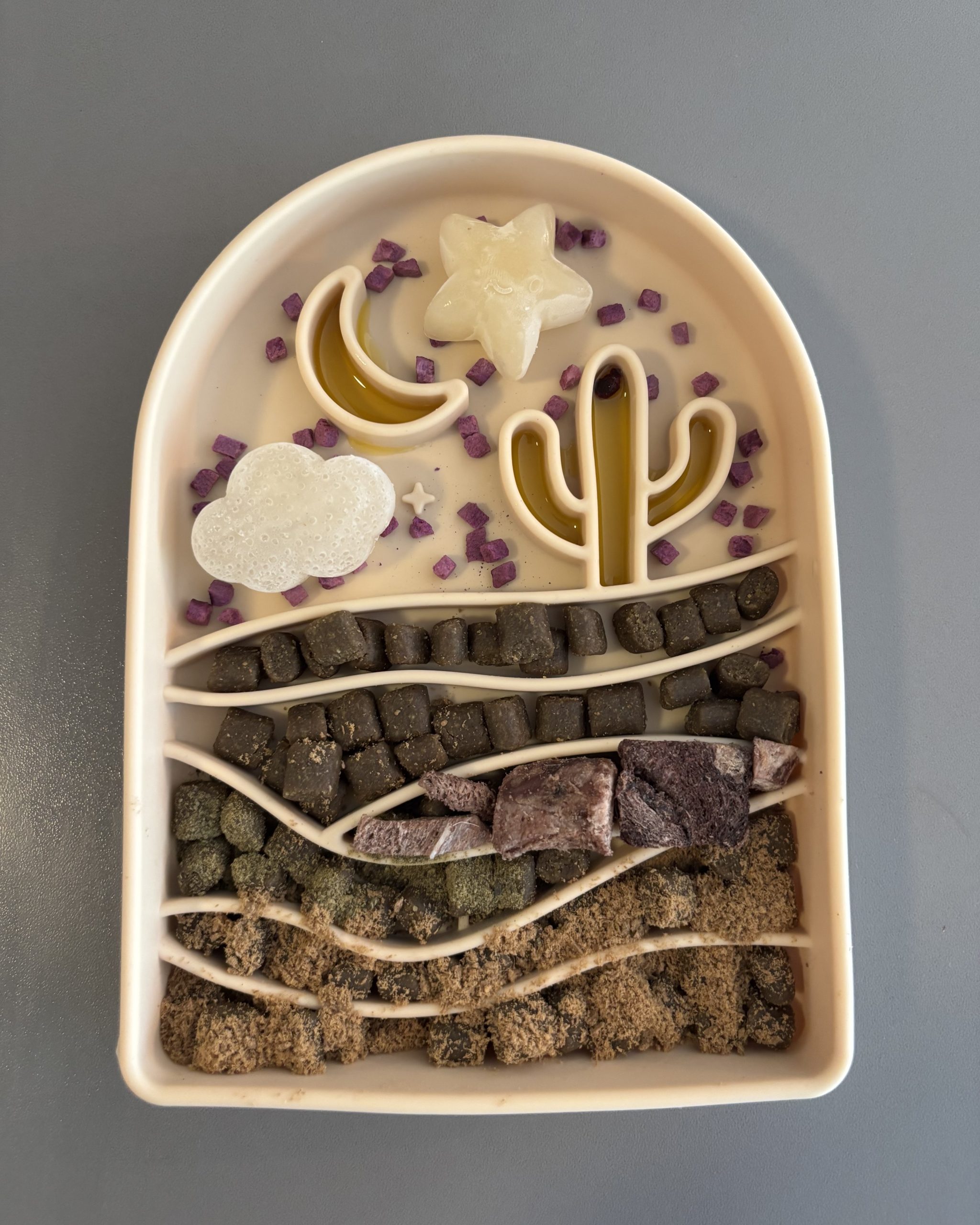 Emery pets | Treat mold