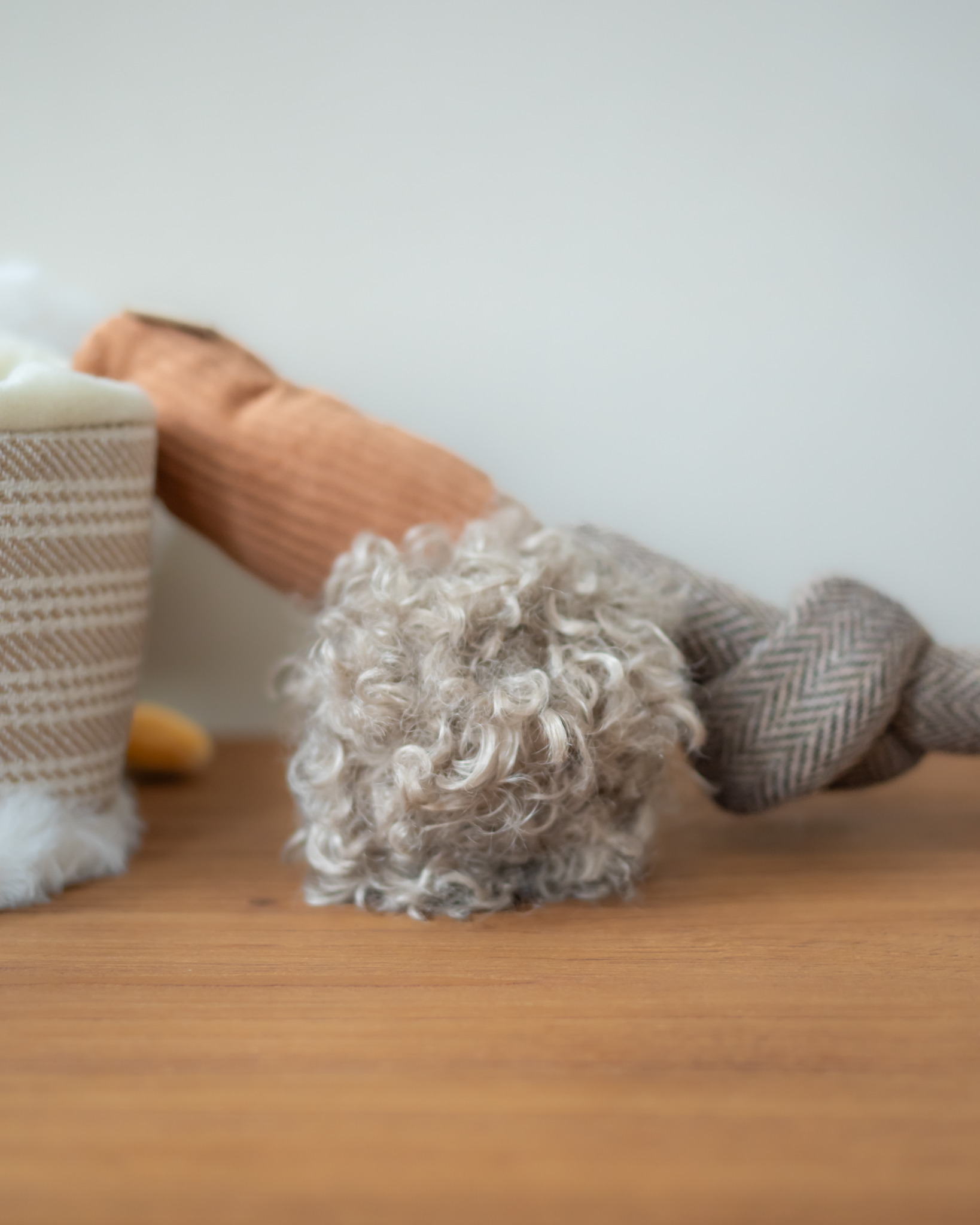 Birthday cake - Lambwolf collective - honden speelgoed