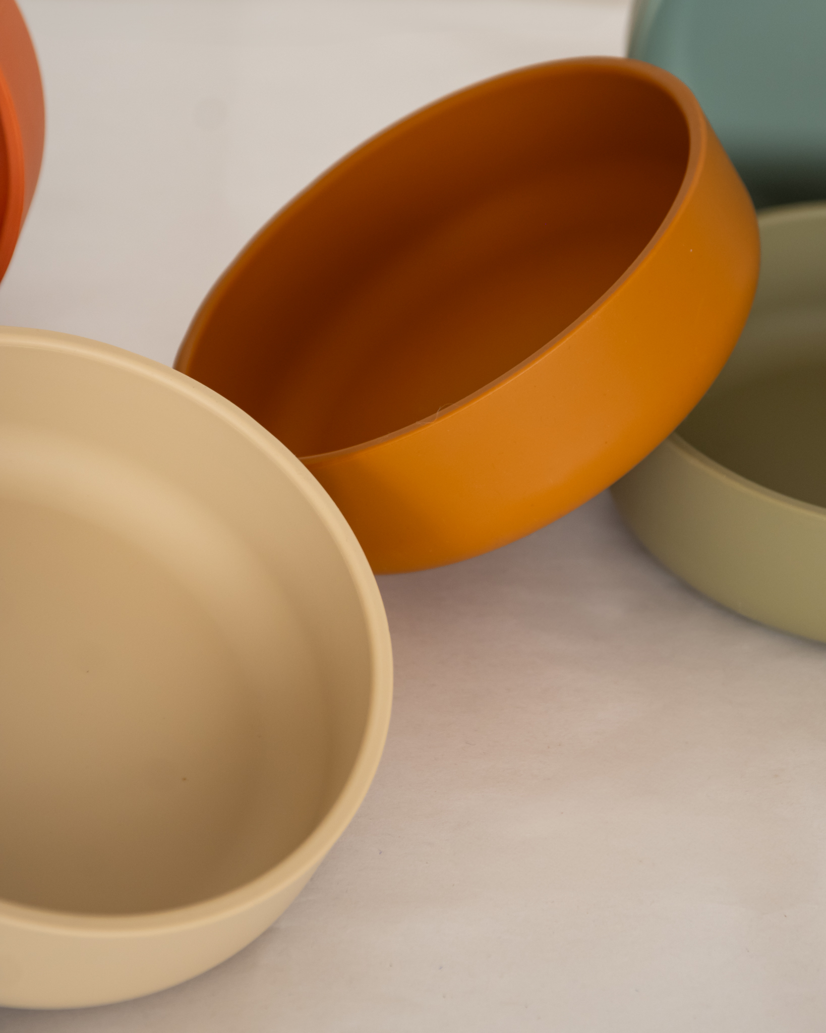 Dog food-and waterbowl