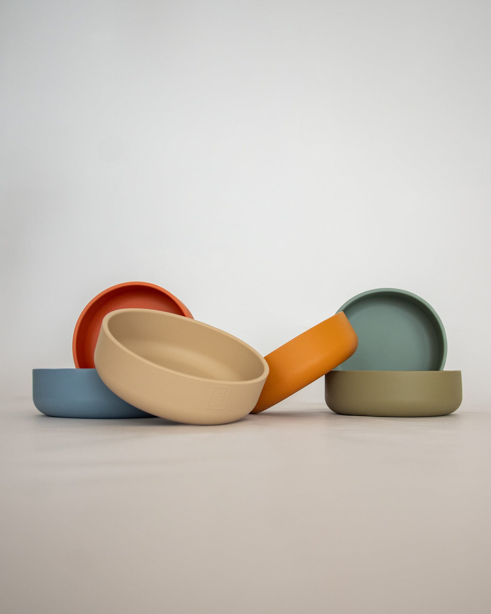 Dog food-and waterbowl